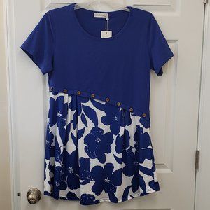 Short sleeve, blue white floral, flare, scoop neck tunic blouse, NWT, L/XL